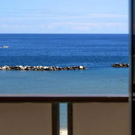 Dei Cesari - Fronte Mare - Breakfast Xxl Fino Alle 12