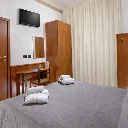 Dei Cesari - Fronte Mare - Breakfast Xxl Fino Alle 12 3* Bellaria-Igea Marina