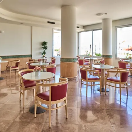 Dei Cesari - Fronte Mare - Breakfast Xxl Fino Alle 12 3* Bellaria-Igea Marina