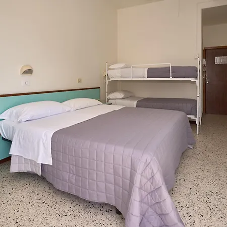 Hotel Dei Cesari - Fronte Mare - Breakfast Xxl Fino Alle 12 Bellaria-Igea Marina